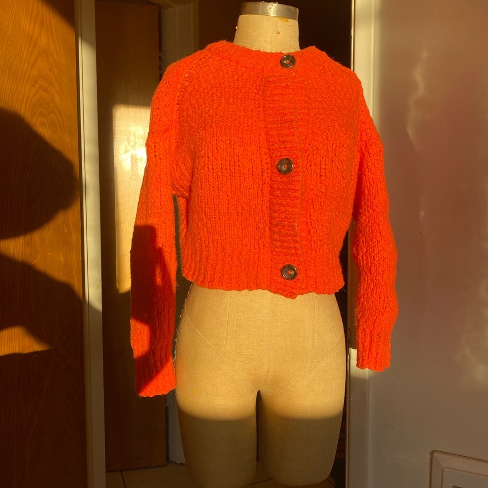 Cropped sweater